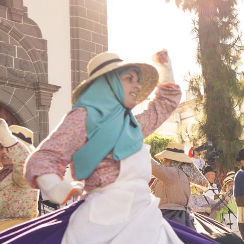 baile_de_magos_folk_festival